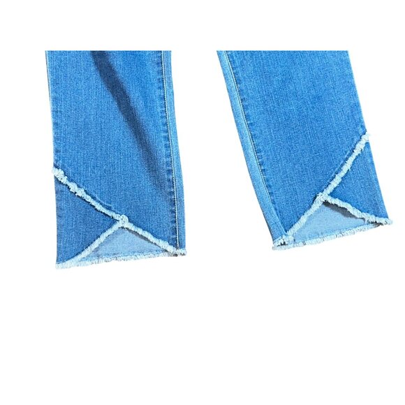 Code Bleu High Rise Classic Crop Frayed Hem Jeans Size 8P - Picture 6 of 6